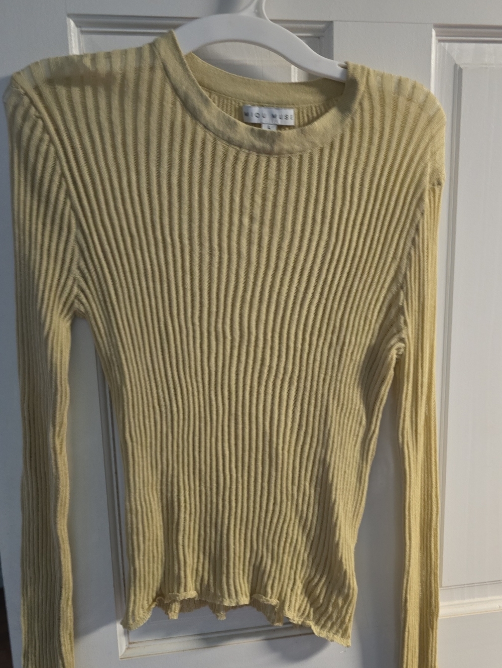 Light Yellow Ribbed Crewneck Sweater - Soft Stretch Knit